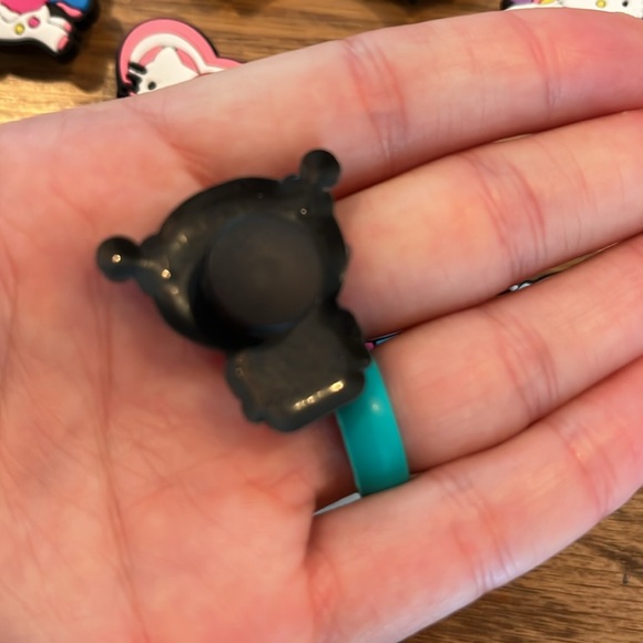 Hello kitty shoe charms - Picture 9 of 9